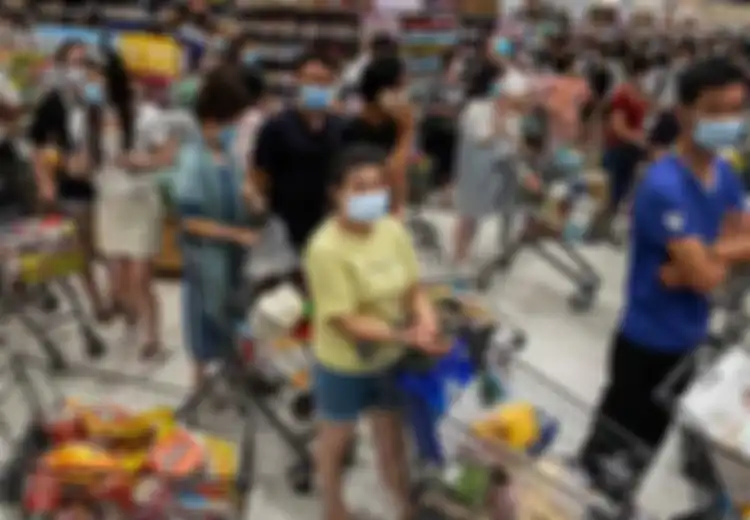 Bak Pulang Kampung ke Negeri Asalnya, Warga Wuhan Siap-siap Lockdown Lagi Hingga Terjadi ‘Panic Buying’ Setelah Kasus Lokal Covid-19 Terjadi Lagi di Kalangan Pekerja Ini