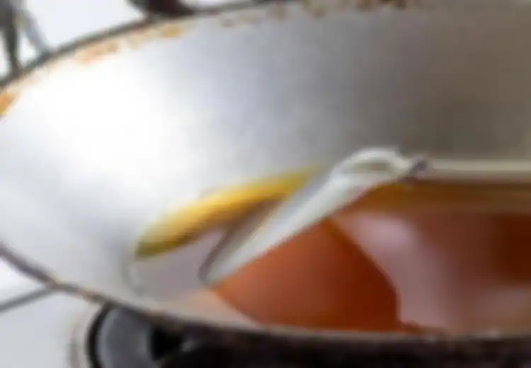Jangan Langsung Dibuang, Siapa Sangka Minyak Jelantah yang Katanya Bisa Membunuh Kita Ini Punya Manfaat yang Luar Biasa, Nyesel Banget Baru Tahu!