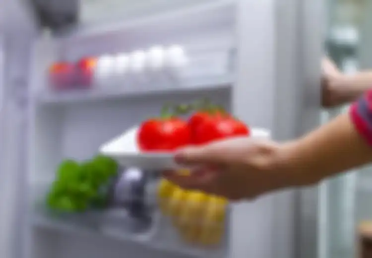 Justru Bisa Mengundang Penyakit, 4 Makanan Ini Harus Anda Perhatikan Cara Menyimpannya dengan Benar!
