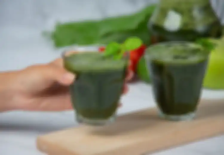 Tak Perlu Krim Wajah Mahal, Jus Daun Pepaya Ternyata Bisa Bikin Wajah Awet Muda dan Punya Manfaat Lain Ini