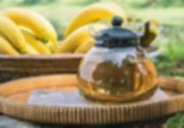Besok-besok Jangan Dibuang! Ternyata 5 Manfaat Ajaib Teh Kulit Pisang Ini Sangat Menguntungkan, Simak Cara Membuatnya!
