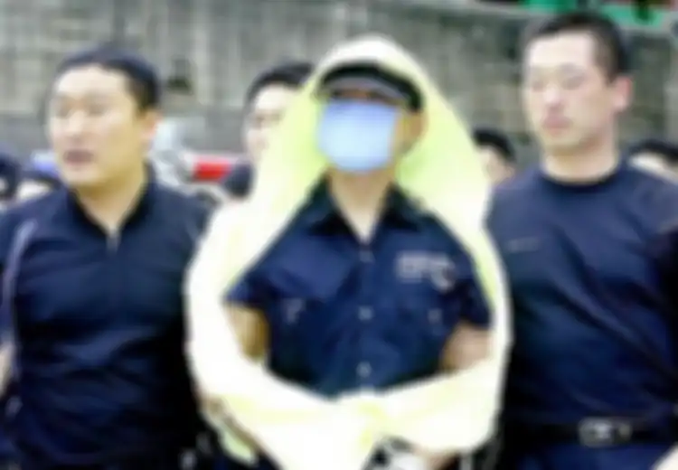 Temui Kengerian Yoo Young-chul, 'Pembunuh Berjas Hujan' yang Gemparkan Korea Selatan, Berlatih dengan Anjing Sebelum Targetkan Para Manusia