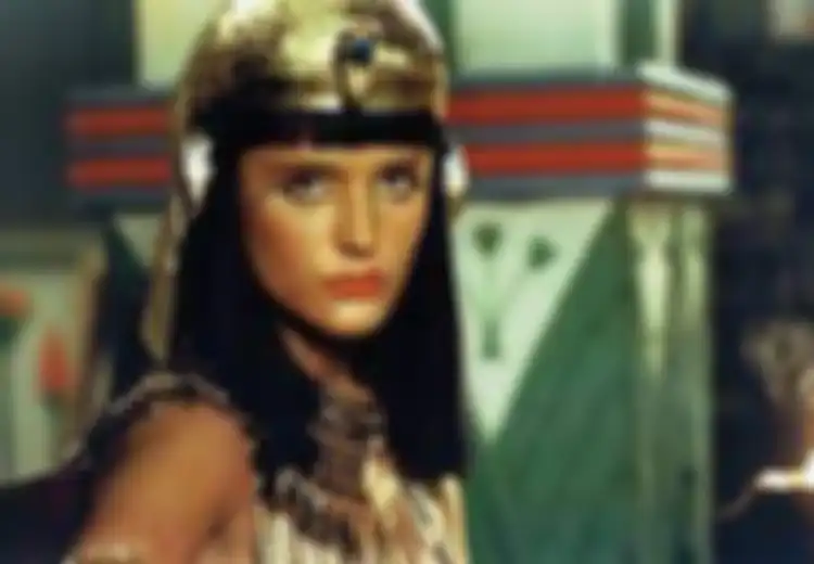 Peninggalan Era Ratu Mesir Kuno Nefertiti Ini Menyisakan Jimat dan Ikan Impor dari Lembah Sungai Nil, Benda-benda Ini Buktikan Kehebatan Orang Zaman Perunggu