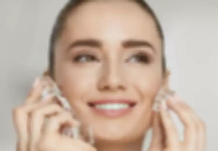 Cara Murah Meriah Tak Perlu ke Salon, Cukup Gunakan Es Batu Sehari, Atasi Masalah Kulit Wajah Anda, Tapi Jangan Langsung Menyentuh Kulit, Begini Caranya!