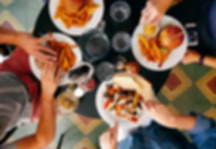 Termasuk Jangan Makan Kue Kering Saat Perut Kosong, Ini 6 Tips Menjaga Kesehatan Selama Lebaran