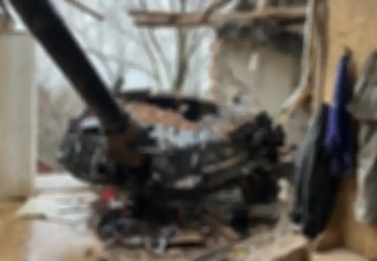 Tank Rusia Hancur dan Terlempar hingga 15 Meter ke Udara, Tak Disangka Tank Rusia Sangat Berbahaya Bagi Pasukannya daripada Tank yang Dimiliki Barat