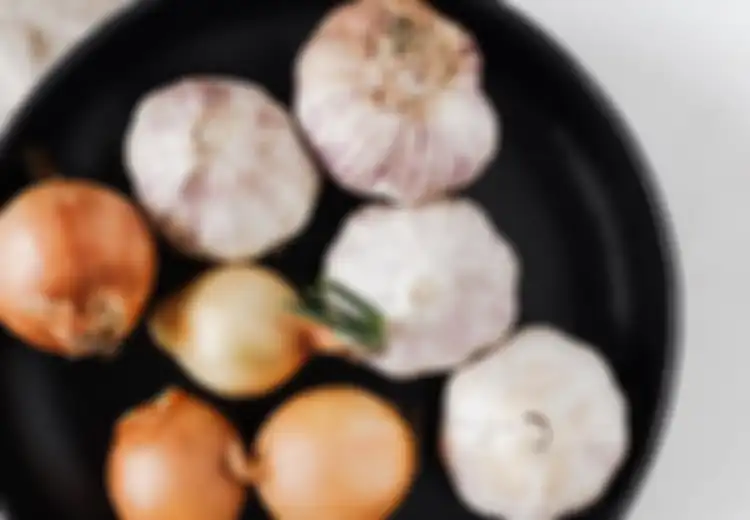 Atasi Tanaman Layu Cukup dengan Gunakan Bawang Merah dan Bawang Putih Sebagai Pupuk Alami, Begini Caranya