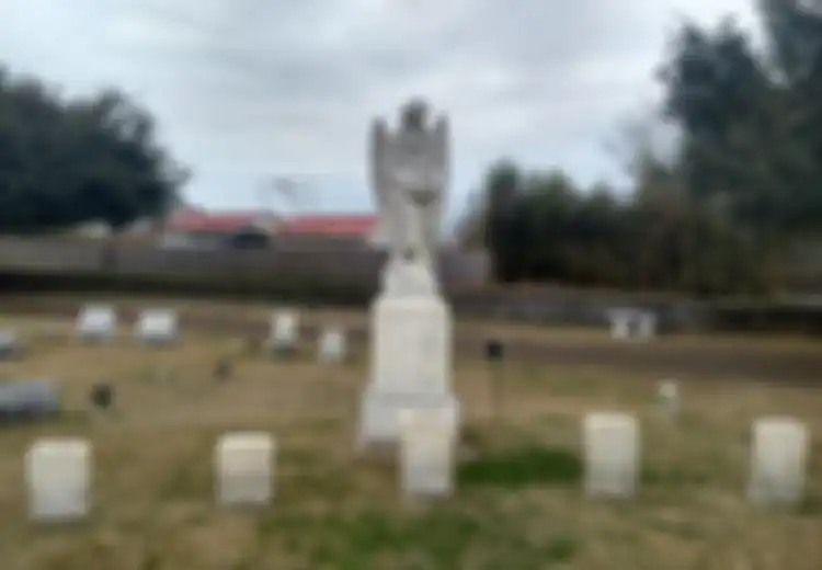 Berada di Pemakaman, Ini Sejarah Gelap Dibalik Patung 'Turning Angel' yang Terkenal di Mississippi