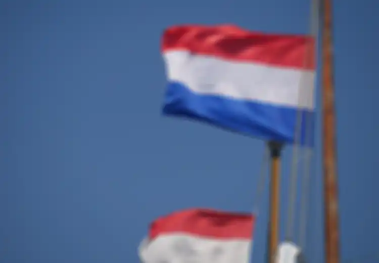 Alasan Belanda Memanfaatkan Kultur Feodal di Indonesia Untuk Meneguhkan Kekuasaannya di Indonesia