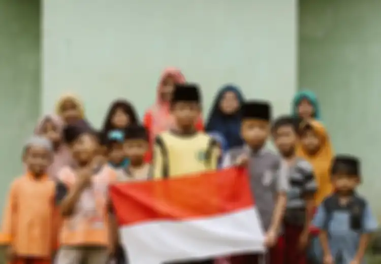 Sebutkan Contoh Perilaku Positif yang Menunjukkan Taat Norma dan Kesepakatan?