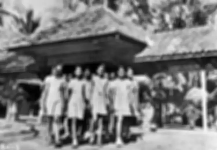 Analisis Kondisi Sinkronik (Masyarakat Indonesia) Terhadap Perempuan