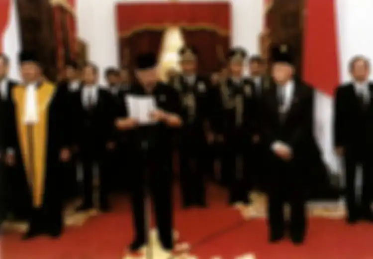 Mengapa Ekonomi Orde Baru Mengalami Kemunduran pada Akhir Periode?
