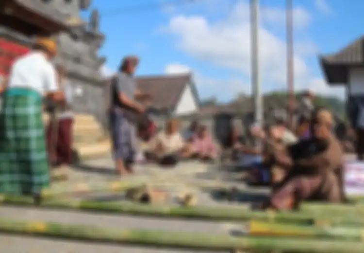 Apa Manfaat Tradisi Ngayah Sebagai Cara Orang Bali Bergotong Royong?