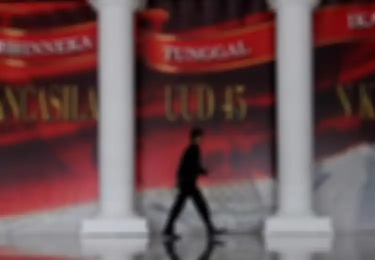 Bagaimana Perasaan dan Apa yang akan Dilakukan Setelah Mengetahui Kaitan antara UUD NRI Tahun 1945 dengan Kehidupan Sehari-hari?