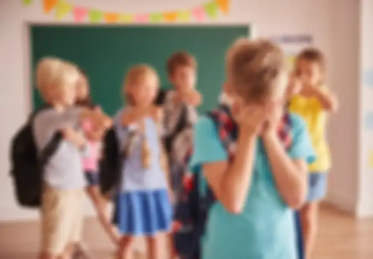 Anak Vincent Rompies Diduga Terlibat Perundungan Di Sekolah, Ternyata Ini 8 Penyebab Bullying Pada Remaja