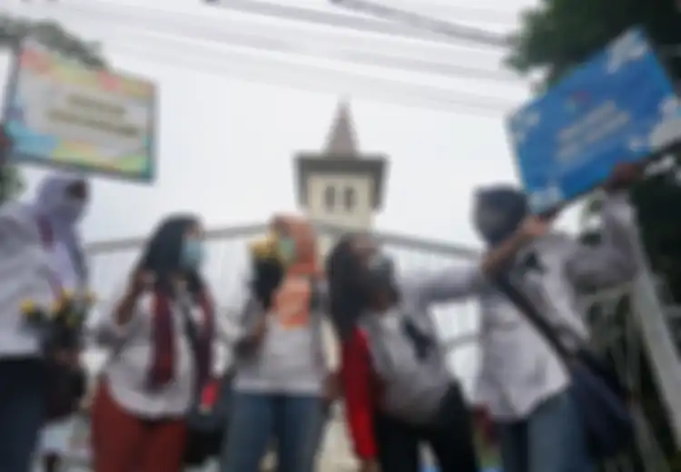 Adakah Faktor Lain yang Dapat Membantu Mencegah Radikalisme pada Anak Muda Selain Peran Keluarga?