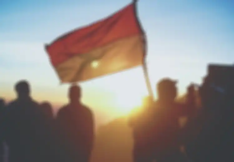 Sejarah dan Kiasan Warna Serta Cara Menggunakan Bendera Merah Putih