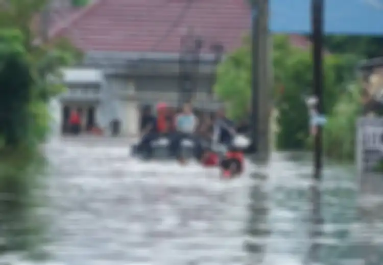 Banjir Bandang Setinggi 1,5 Meter Rendam 11 Kecamatan di Kota Padang, Ini 5 Banjir Paling Parah di Indonesia