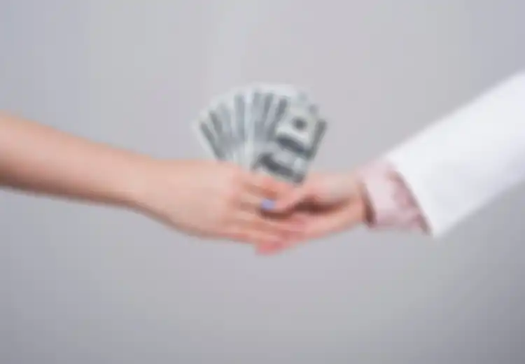 Bagaimana Jika Tidak Mengeluarkan Zakat Fitrah Padahal Dia Mampu?