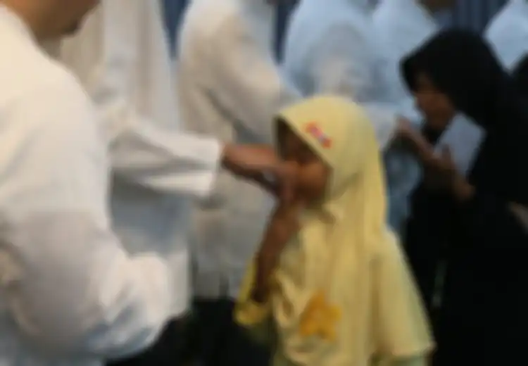 Apakah Boleh Zakat Fitrah Atau Zakat Mal Diberikan Kepada Anak Yatim?