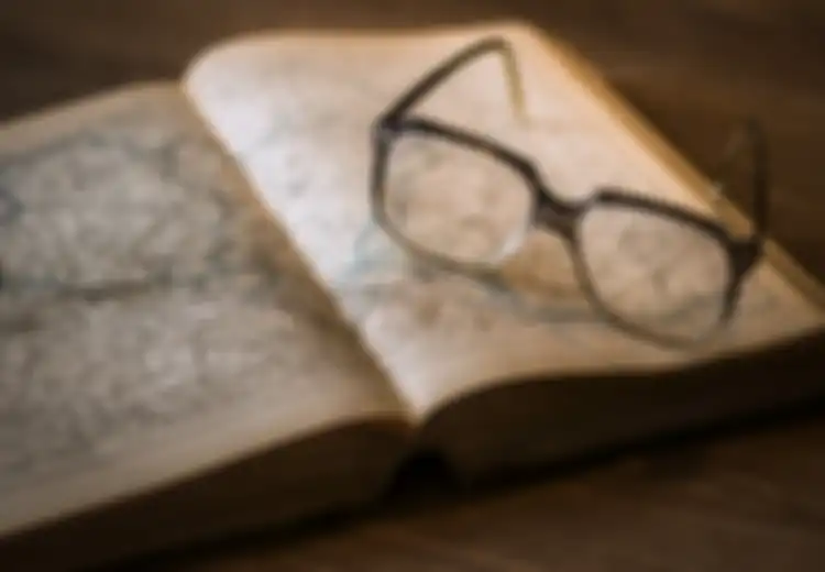 Mengapa Ilmu Sejarah Bersifat Diakronis dan Sinkronis