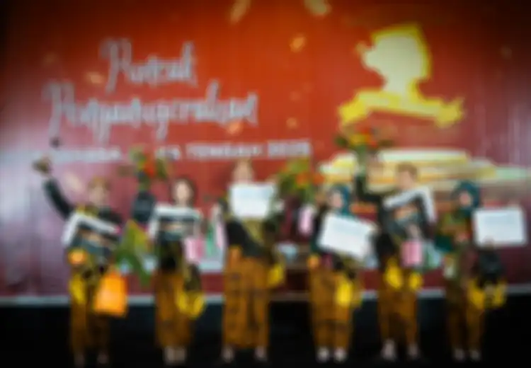 Duta Bahasa Jawa Tengah 2025: Fikri Alhaddar dan Maulida Zahra Sabet Juara I