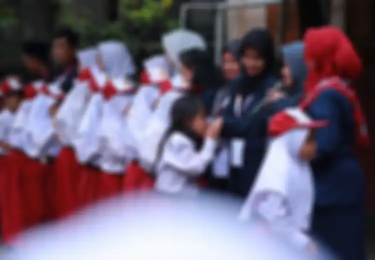 Saat Bersekolah Dulu, Apakah Ibu dan Bapak Mempunyai Peran dalam Proses Belajar? Jika Ya, Seperti Apa Peran yang Dimiliki?