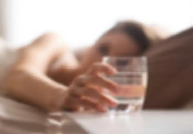 7 Manfaat Minum Air Hangat di Pagi Hari, No 3 Yes!