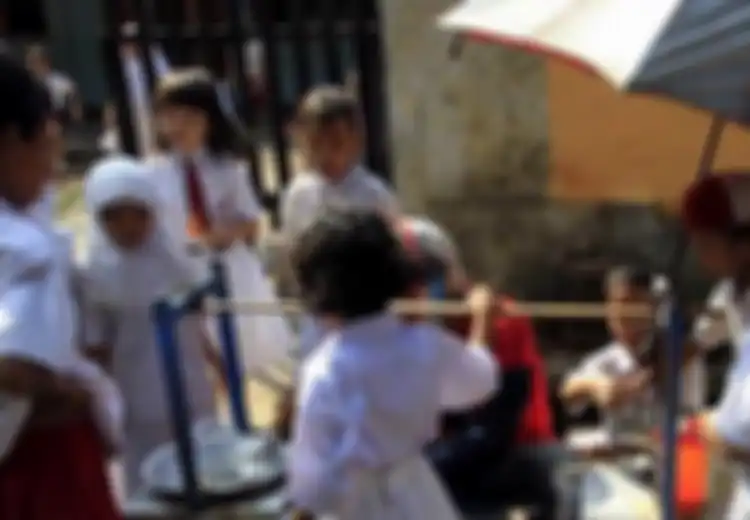 4 Jajanan Sekolah Paling Berbahaya