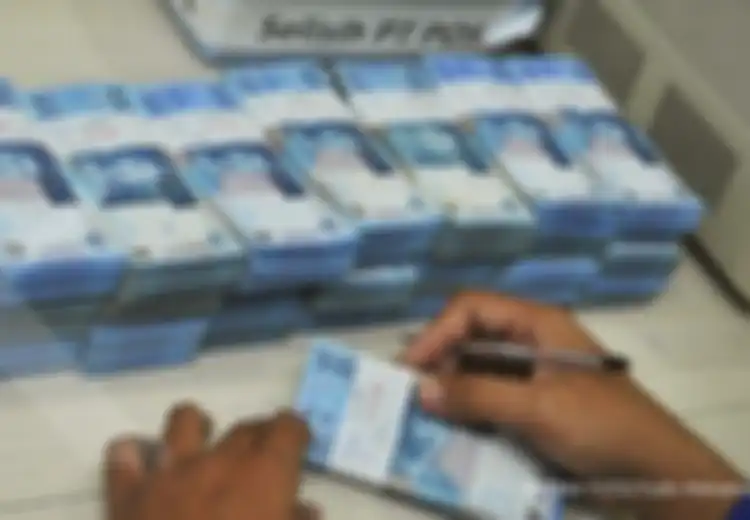 Makin Banyak Uang Nganggur di Bank