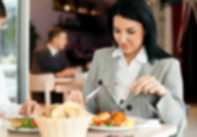 Makan Siang Penting untuk Karier