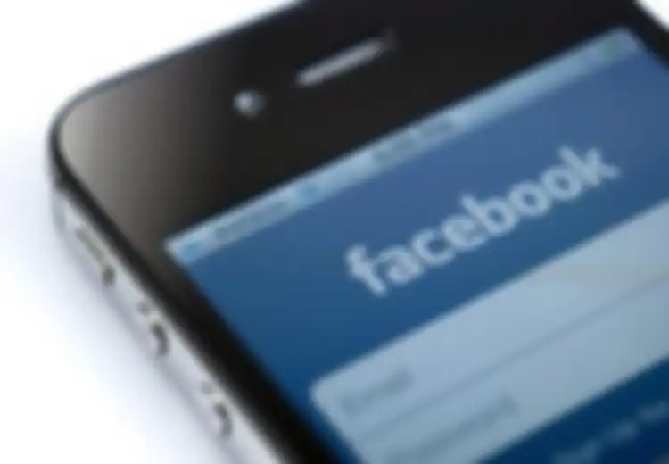 Karena Pesan Tersembunyi Facebook, Pria ini Kehilangan Kesempatan untuk Ucapkan Salam Perpisahan Pada Ayahnya