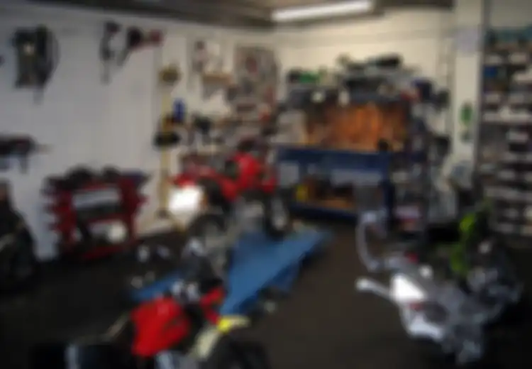 Terganggu Aktivitas Bengkel Motor