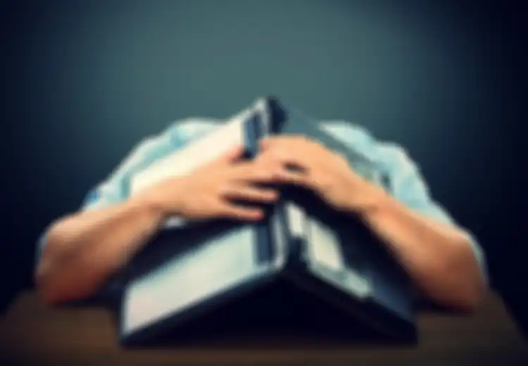 6 Fakta tentang Depresi Akibat Social Media