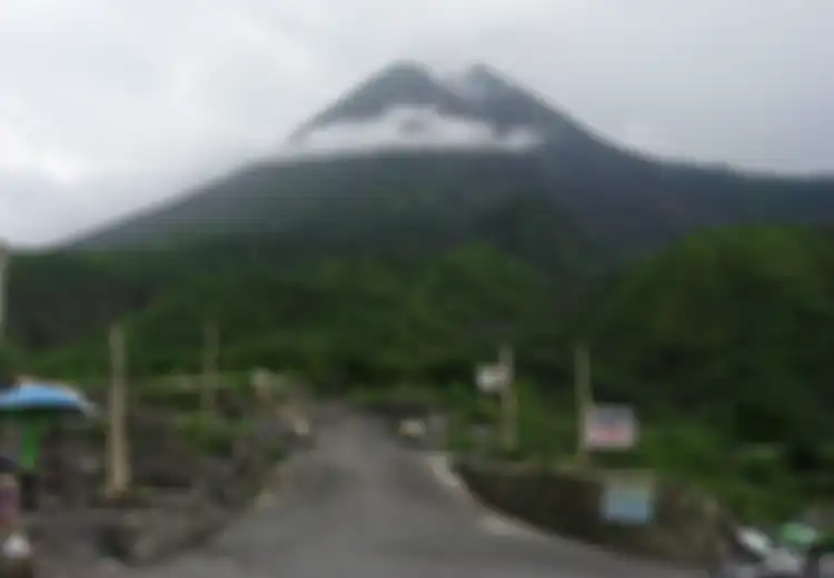 Fenomena Tektonik Sebabkan Letusan Merapi 2013