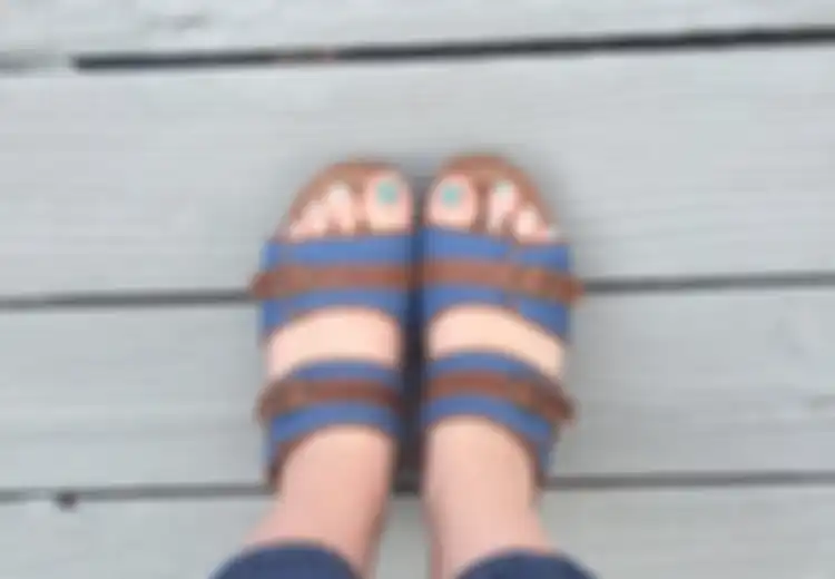 Pasangan Sandal yang Sempurna