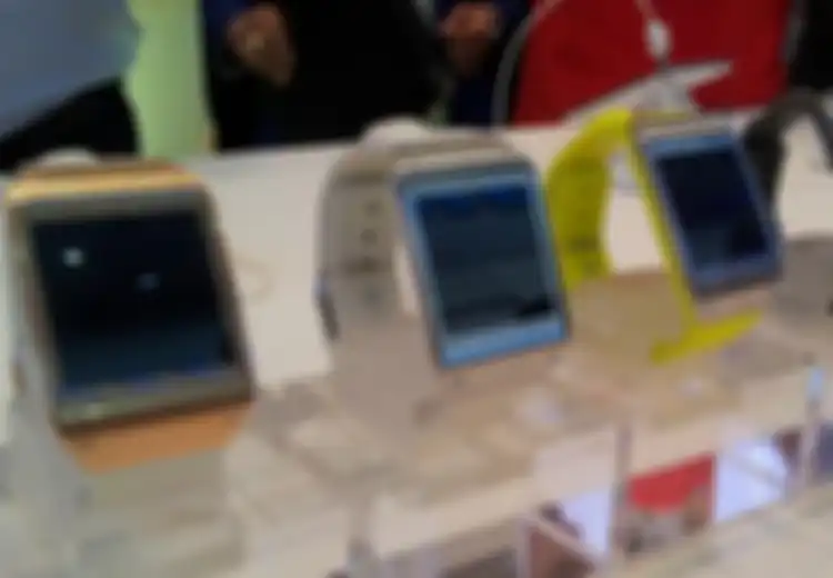 Plus-Minus Samsung Gear Live