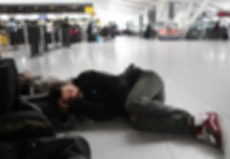 Tidur di Bandara? Kenapa Tidak?