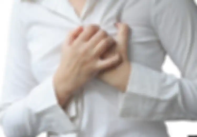 6 Gejala Serangan Jantung pada Wanita