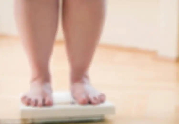 Hidup Bahagia dengan Pasangan, Wanita Berhenti Khawatirkan Berat Badan