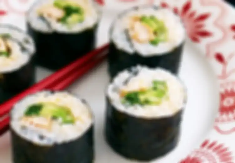 Sakit Perut, Muntah Hingga Demam Setelah Makan Sushi, Mungkin Ada Cacing Parasit yang Termakan