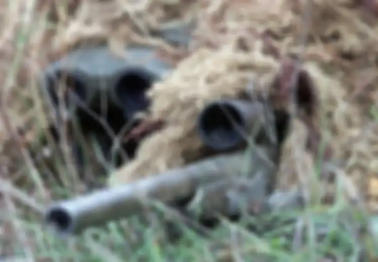 Sniper Ini Tembak Mati Musuh dari Jarak Hampir 2 Km Setelah Merayap Selama 3 Hari 3 Malam