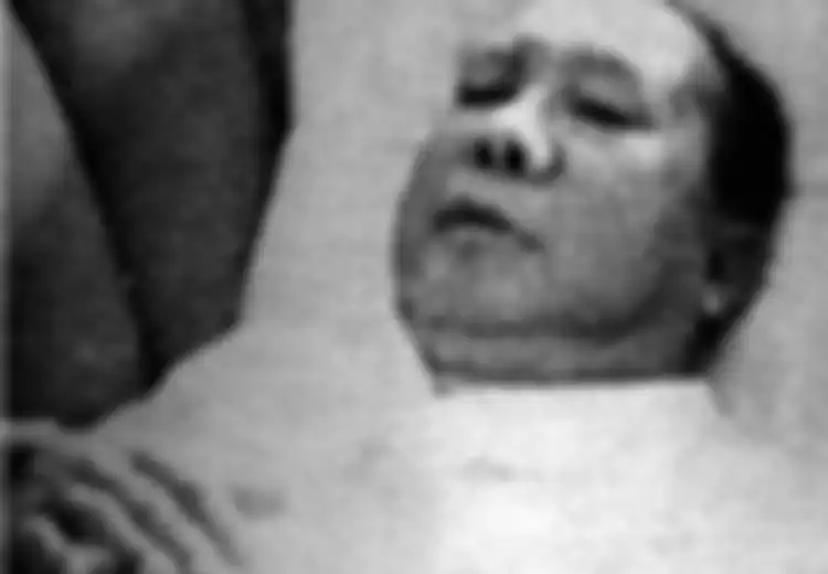Mun'im Idries Membantah Sebab Kematian Bung Karno Versi Ny. Ratna Sari Dewi