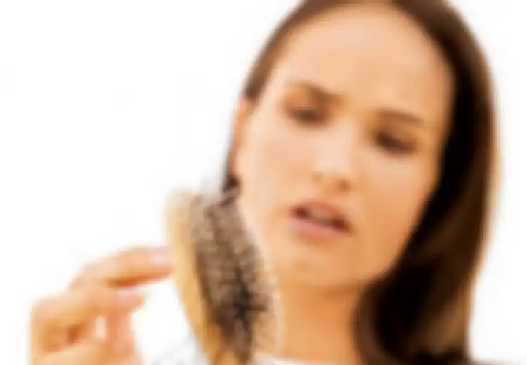 Penyebab Rambut Rontok dan Cara Mengatasinya
