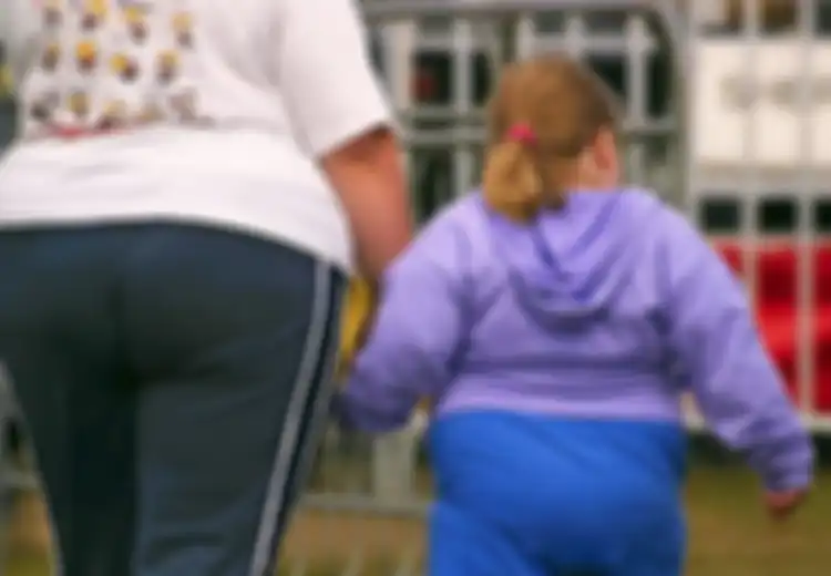 Pria Menurunkan Gen Obesitas