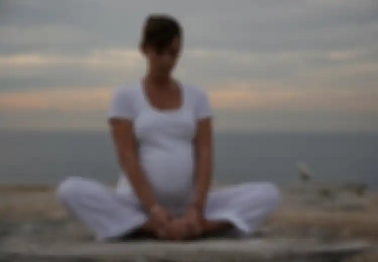 Yoga Mengurangi Depresi pada Wanita Hamil