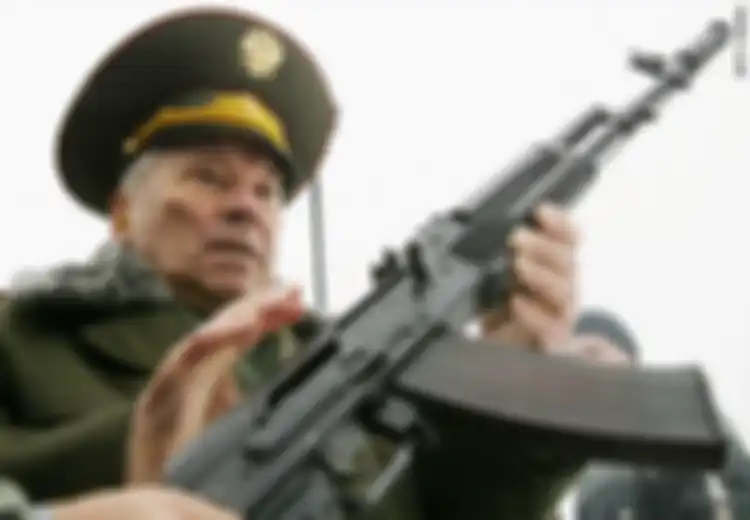 Kalashnikov Tak Menyesal Ciptaannya Jadi Pembunuh Massal