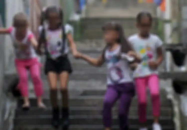 Perawan-perawan Cilik Itu Direkrut dan Dijual