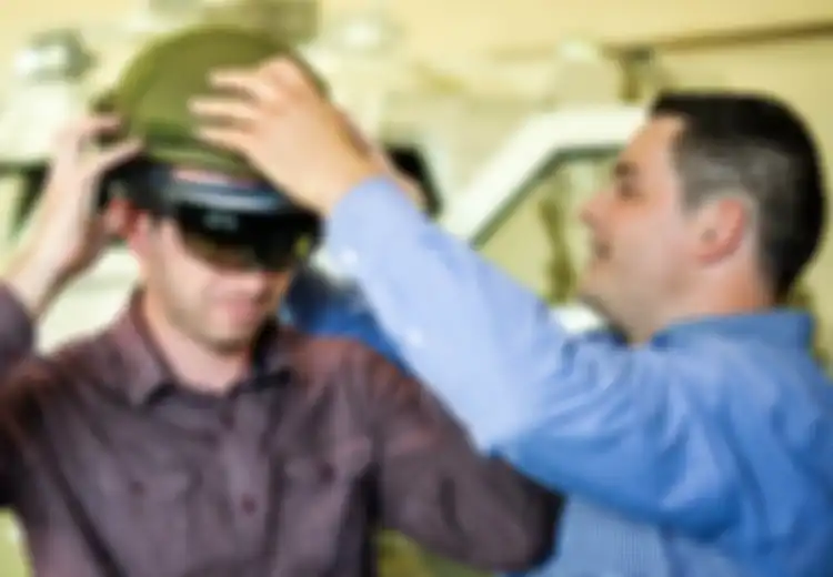 Dengan Teknologi Augmented Reality, HoloLens Akan Digunakan Militer Ukraina