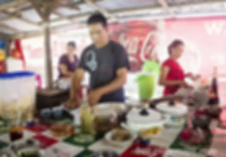 Rasa Otentik Nasi Ayam Sambel Bejek